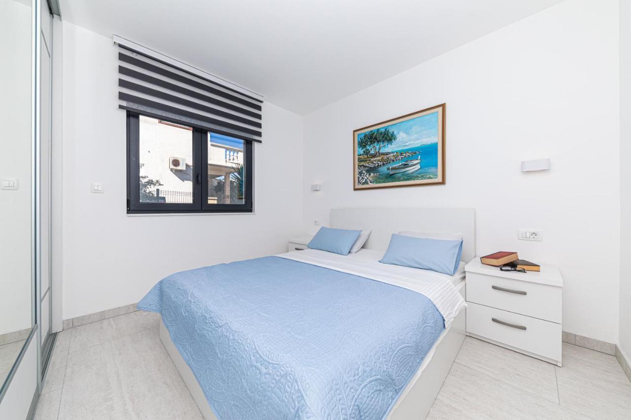 Luxury Apartment Pia With Swimming Pool And Grill Trogir Kültér fotó