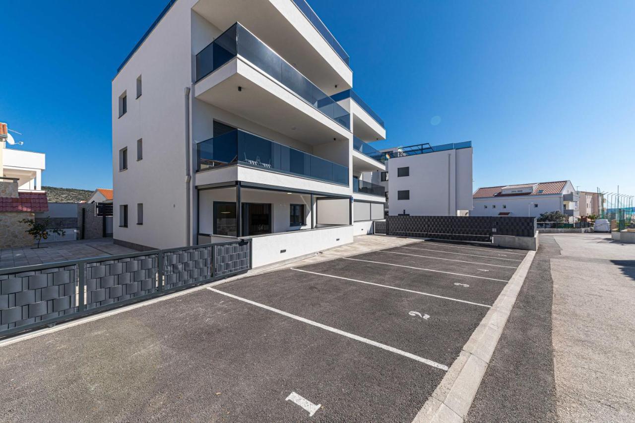 Luxury Apartment Pia With Swimming Pool And Grill Trogir Kültér fotó