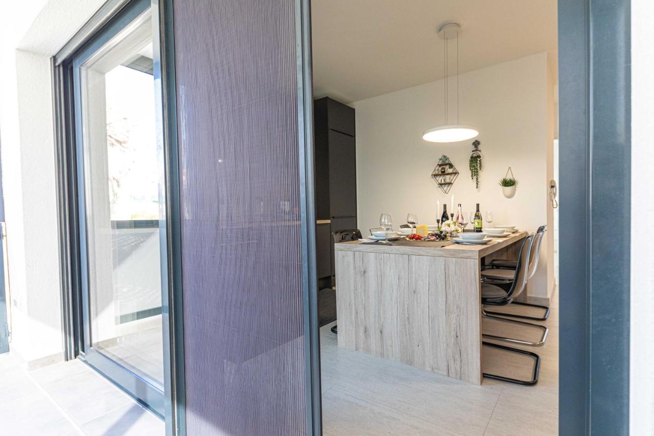 Luxury Apartment Pia With Swimming Pool And Grill Trogir Kültér fotó